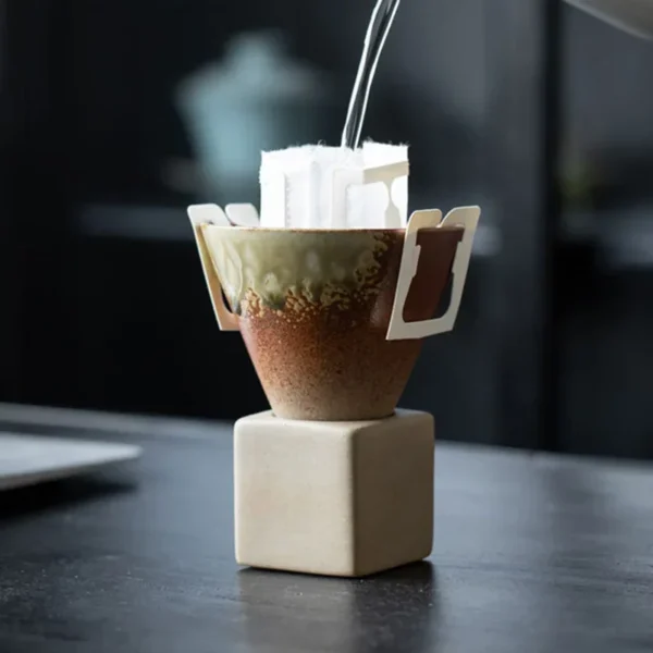 Conical Ceramic Coffee Cup with Base Creativity Mug Japanese-style Teahouse Tea Sets Stoneware Master Cup Funnel Type